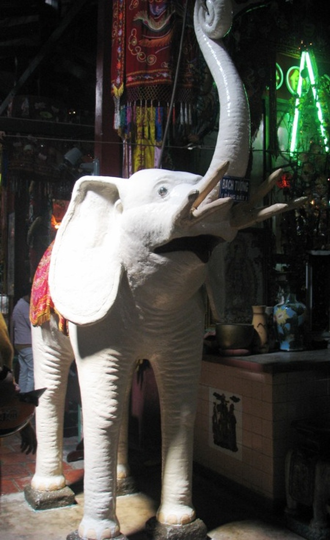 Buu Son Temple sets Vietnamese records - 6 Buu Son Temple sets Vietnamese records - 6