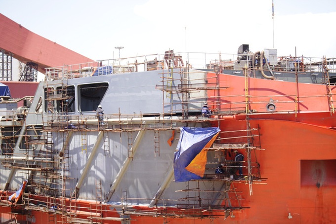 Nearly 1,000 workers worry about Dung Quat Shipyard bankruptcy - 1