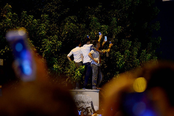 New Year welcomed in with firework displays - 2 New Year welcomed in with firework displays - 2