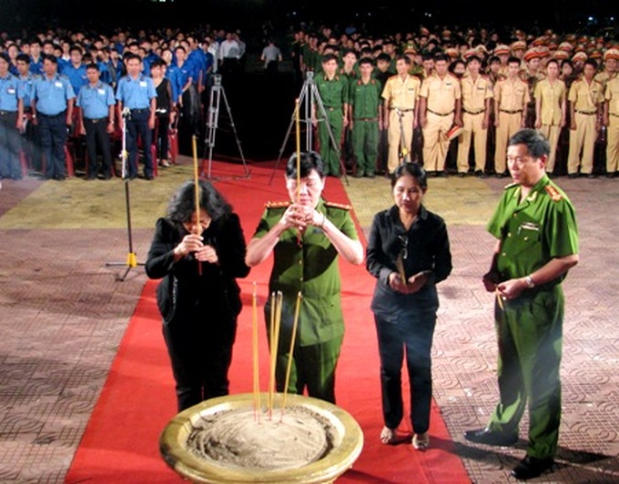 Vietnam tries to raise traffic safety awareness - 6