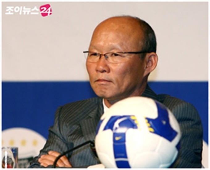 South Korean appointed national football team coach - 1