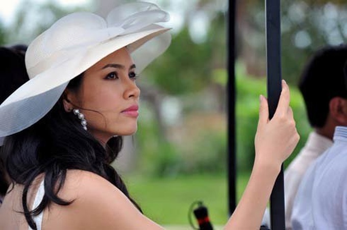 Top showbiz girls backed by benefactors - 1 Top showbiz girls backed by benefactors - 1