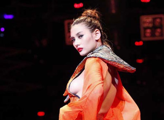 Ministry fines model ‘for revealing’ outfit - 1 Ministry fines model ‘for revealing’ outfit - 1