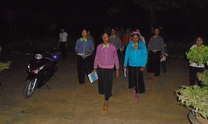 Night class dramatically improves literacy in commune - 1