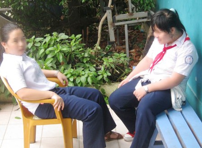 Parents try take on childhood obesity on their own - 2