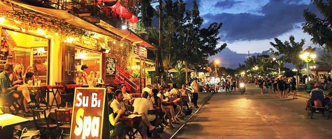 Vietnam one of 20 destinations for young people - 1