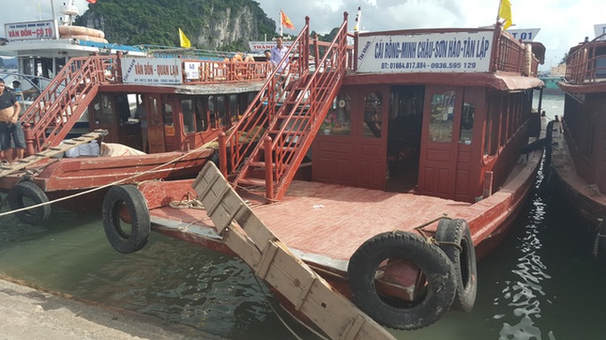 Thousands stranded on Co To Island because of bad weather - 1