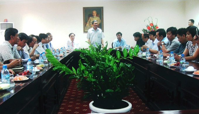 Politburo member meets media on Press Day - 1