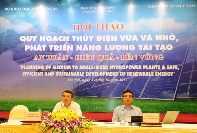 Workshop looks at obstacles in developing renewable energy - 1 Workshop looks at obstacles in developing renewable energy - 1