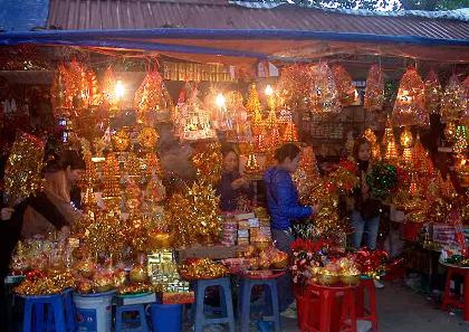 Prices rocket as people rush to Ba Chua Kho Temple - 9 Prices rocket as people rush to Ba Chua Kho Temple - 9
