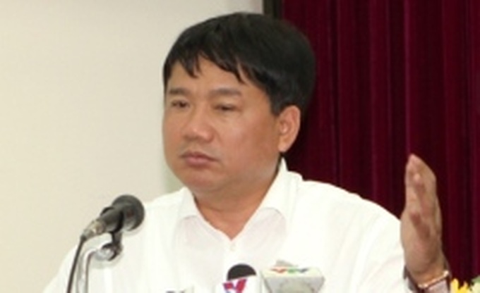 Transport minister defends controversial new fees - 1