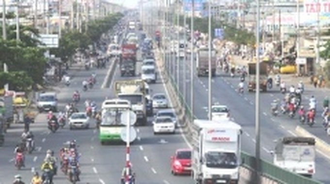 Highway expansion may be wasteful, unfeasible: experts - 1