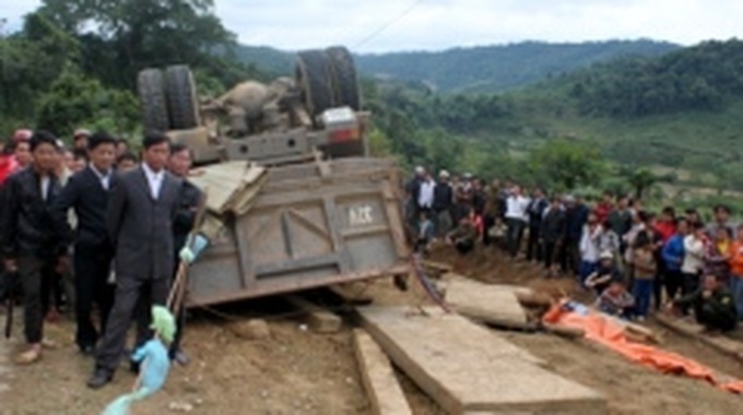 Forest ranger arrested for smuggling wood - 1