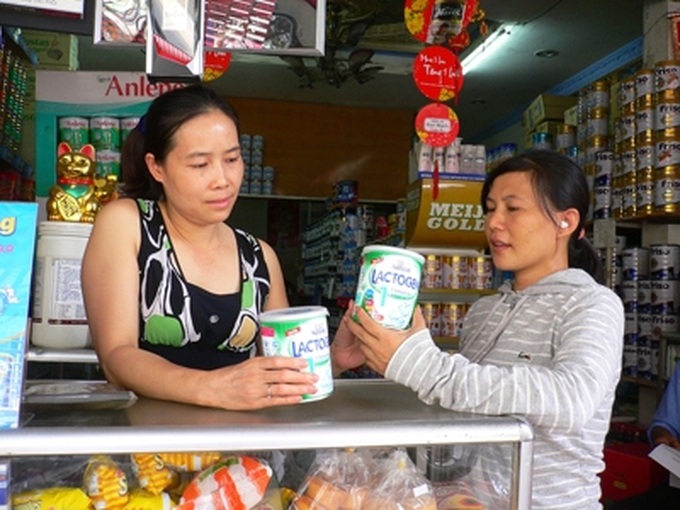 Infant formula companies blamed for low rate of breastfeeding - 1