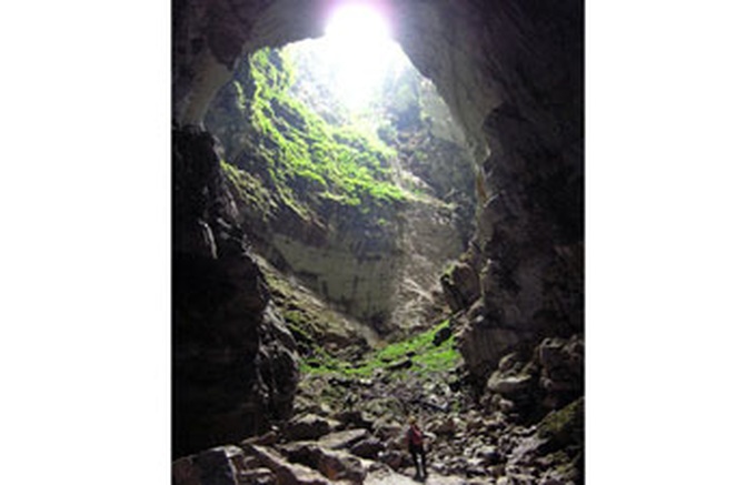 Grandiose beauty of ‘En’ cave an attraction for adventure tourists - 4 Grandiose beauty of ‘En’ cave an attraction for adventure tourists - 4