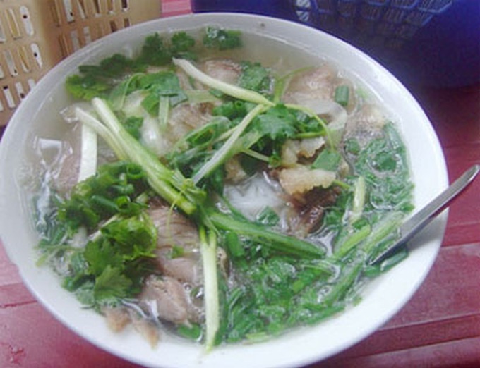 Shops and cafes exploit Tet to cash in - 1