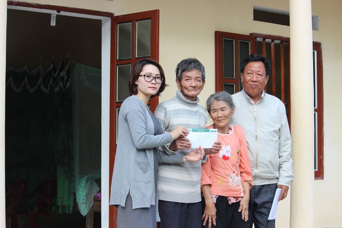 Readers build house for ill girl - 4