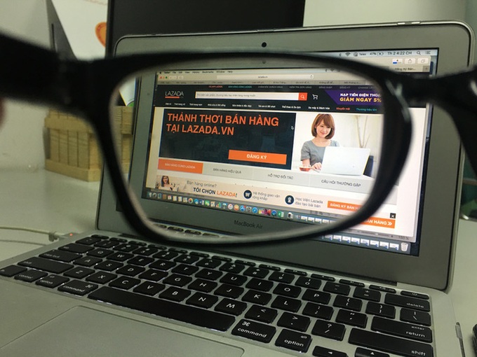 HCM City to collect tax from sales on Facebook - 1
