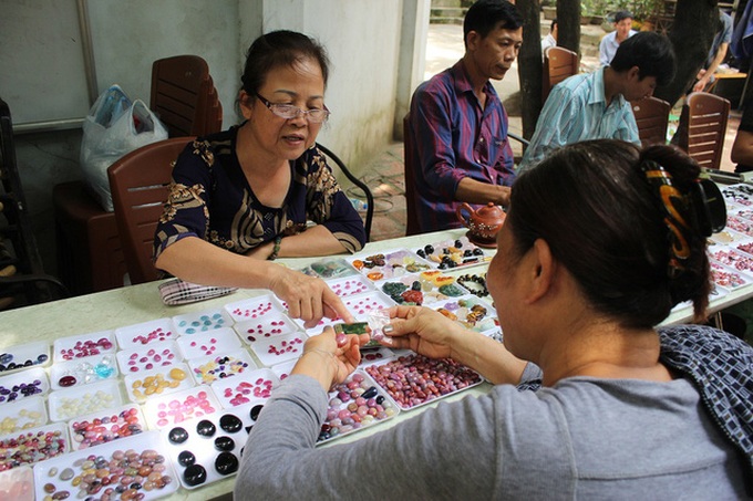 Hanoi’s unique gemstone market - 2