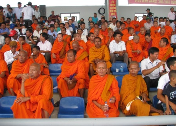 Thousands attend traditional Khmer festival in Soc Trang - 3