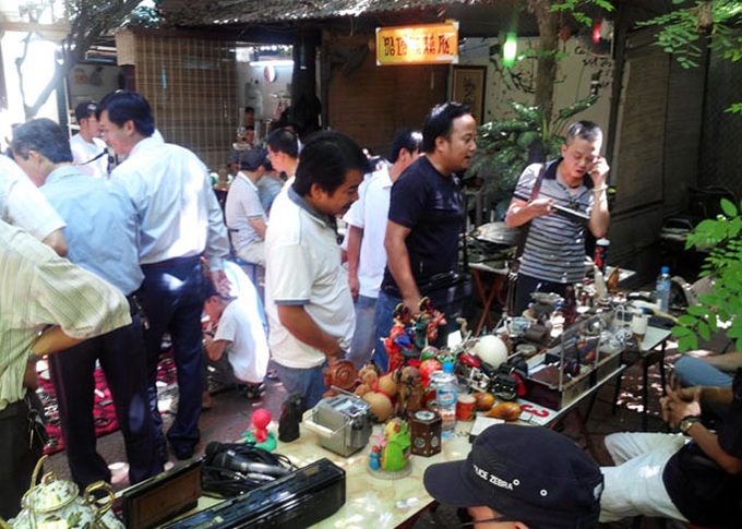 Fair for unique antiques in Hanoi - 2