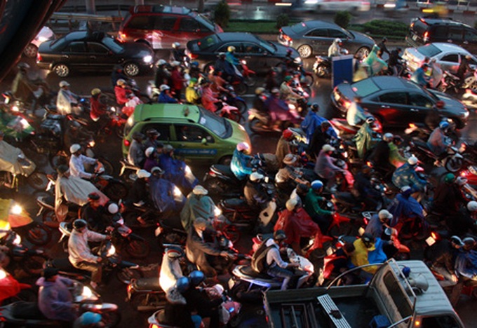 Major cities urged to take drastic measures to ease traffic congestion - 2