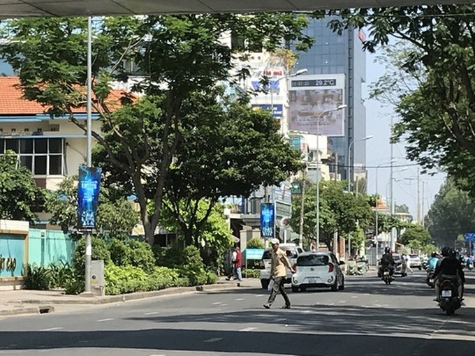 Pedestrians unaware of new traffic violation penalties - 2