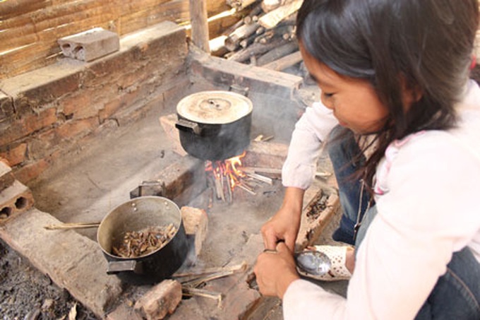 Food shortage troubles remote school - 13