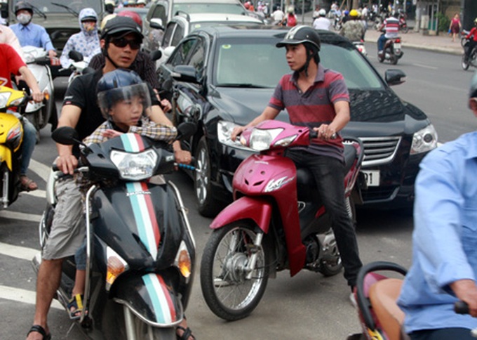 New overpasses fail to clear traffic congestion - 5