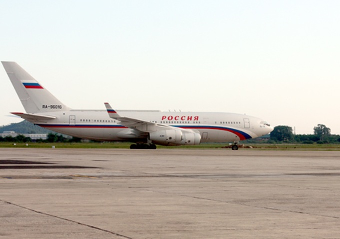 Russian President Putin arrives in Vietnam - 3