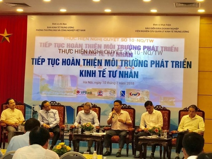 Vietnam lacking medium-sized private enterprises - 1