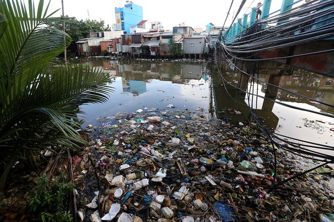 HCM City households face mountains of waste - 8 HCM City households face mountains of waste - 8