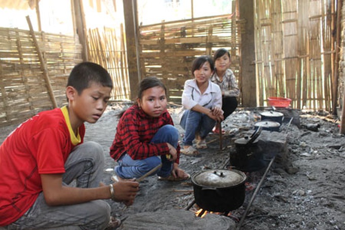 Food shortage troubles remote school - 5