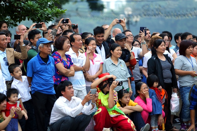 Hanoi Party Congress concludes with dragon dances - 3