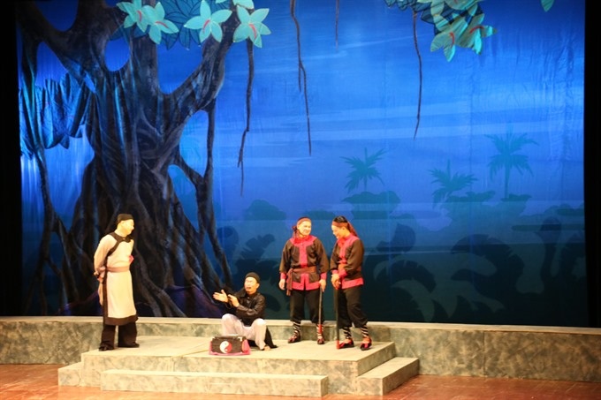 Traditional theatres lure more viewers - 1