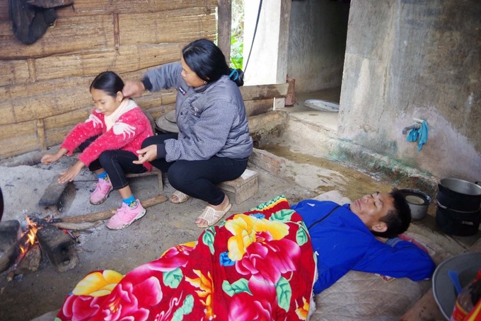 Terminally-ill family seek help for long-term treatment - 1 Terminally-ill family seek help for long-term treatment - 1