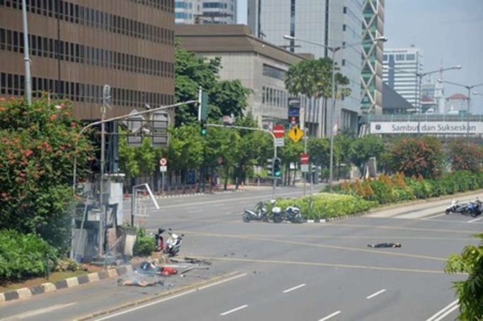 Indonesian president calls Jakarta blasts 'acts of terror' - 1