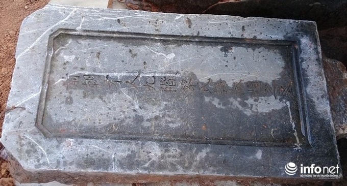 Huế residents angry after ancient royal tomb bulldozed - 1