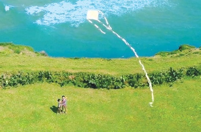 Yellow Flowers on the Green Grass wins Golden Lotus for best feature - 1 Yellow Flowers on the Green Grass wins Golden Lotus for best feature - 1