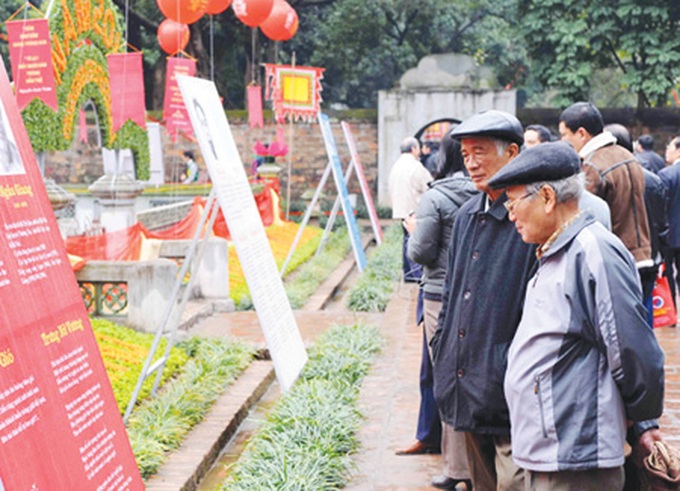 Poetry Day focuses on youth - 1