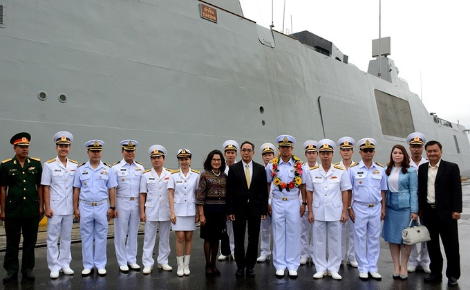 Thai navy ship visits Danang - 3 Thai navy ship visits Danang - 3