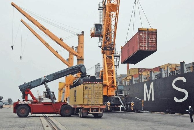 Industrial output rises 4.5% in first 10 months - 1