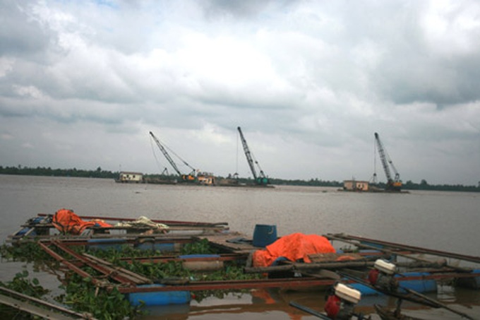 Rampant sand mining poses threat of erosion - 2 Rampant sand mining poses threat of erosion - 2