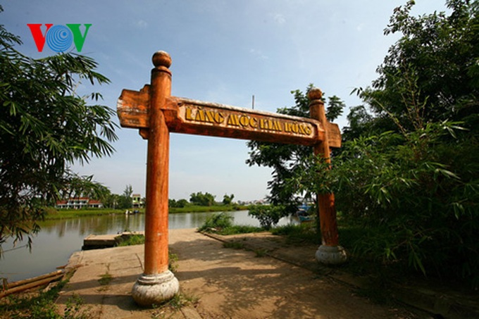 Kim Bong carpentry village - 2