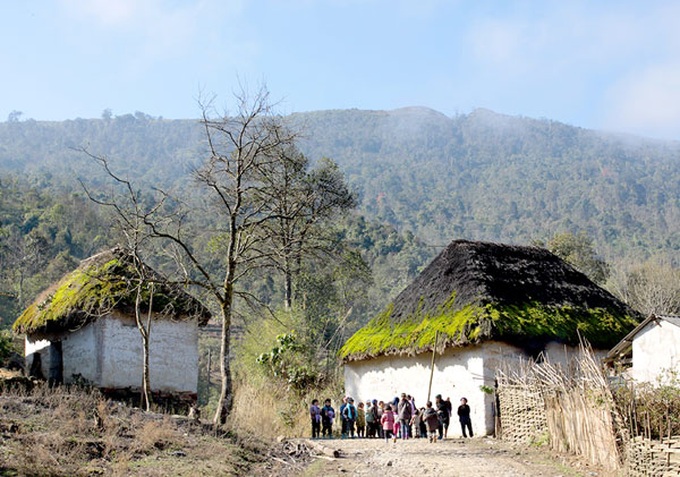 Beauty of the special houses of Ha Nhi ethnic minority people - 1