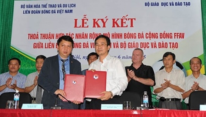 Football programme to be introduced in schools - 1 Football programme to be introduced in schools - 1