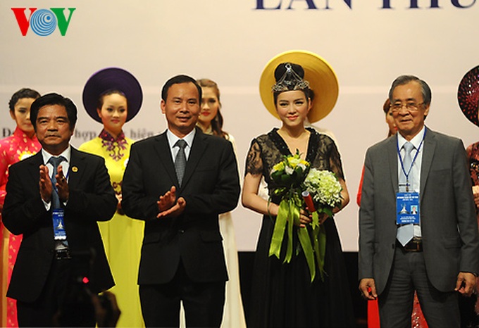 Ly Nha Ky named Jewellery Ambassador - 1