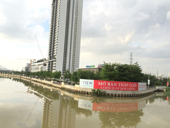 Canal encroachment violation remains unsolved - 1 Canal encroachment violation remains unsolved - 1