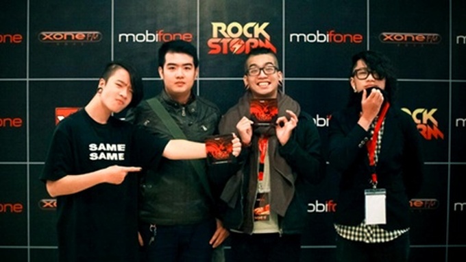 Free rock night in Hanoi - 1