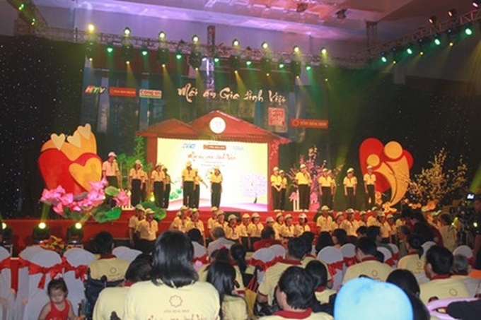 Tet programme held for kids at city shelters, rehab centres - 1 Tet programme held for kids at city shelters, rehab centres - 1